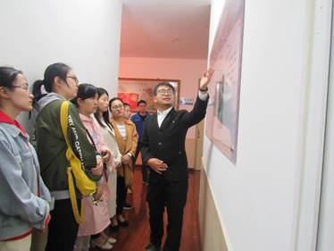 马克思主义在农大主题展宣讲